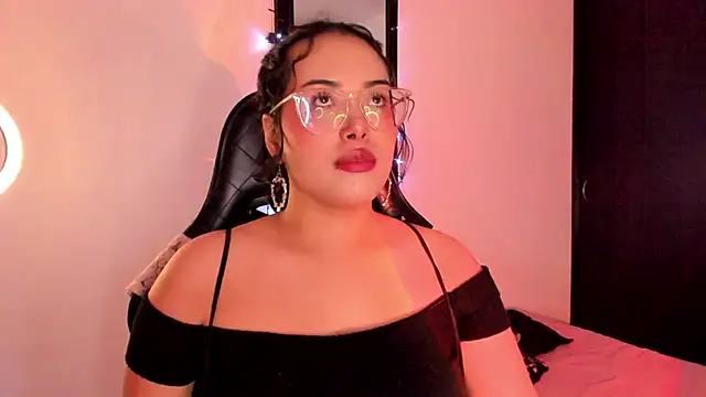 Snapshot of willow_poisson chatting on 07/21/26, 09:28 willow poisson online show from 07/21/26, 09:28