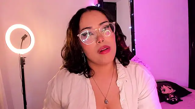Snapshot of willow_poisson chatting on 07/23/26, 01:58 willow poisson online show from 07/23/26, 01:58