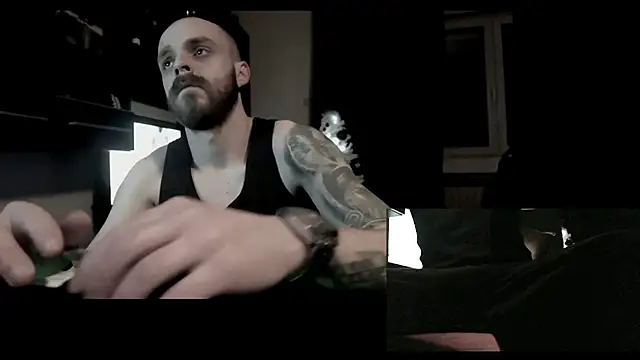 Snapshot of HardAlready chatting on 01/14/25, 06:28 HardAlready online show from 01/14/25, 06:28