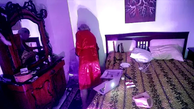 CharlotteVixxens online show from 05/02/26, 11:54
