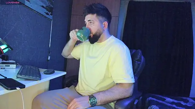 Eduu2322 online show from 03/19/25, 10:42