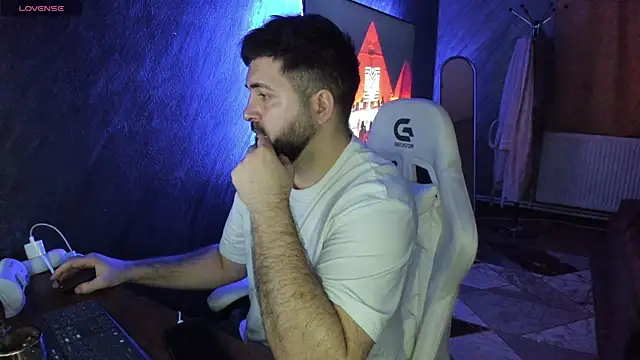 Snapshot of Eduu2322 chatting on 02/25/26, 10:08 Eduu2322 online show from 02/25/26, 10:08