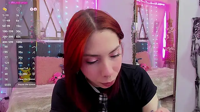 laura olssen online show from 11/28/25, 12:30