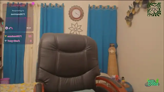 Snapshot of OH-Monica chatting on 01/13/26, 07:41 OH-Monica online show from 01/13/26, 07:41