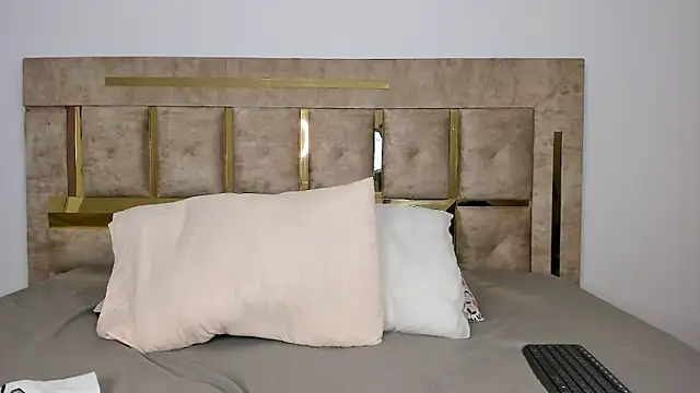 thecrazyadamss  online show from 10/04/25, 02:09