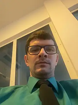 Juliano2289 online show from 05/06/26, 05:29