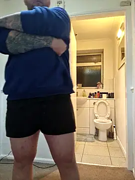 Snapshot of iang6348 chatting on 02/13/26, 11:34 iang6348 online show from 02/13/26, 11:34