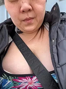 Snapshot of asianmama888 chatting on 03/09/26, 04:22 asianmama888 online show from 03/09/26, 04:22