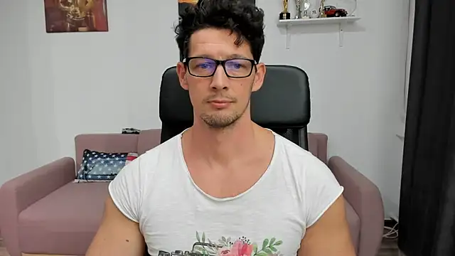 Snapshot of BrutusK08 chatting on 01/18/25, 05:41 BrutusK08 online show from 01/18/25, 05:41