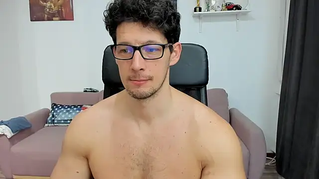 Snapshot of BrutusK08 chatting on 02/05/25, 01:33 BrutusK08 online show from 02/05/25, 01:33