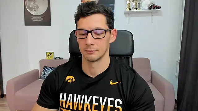 BrutusK08 online show from 11/17/25, 07:14