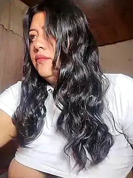 Snapshot of KATYGONZALEZ chatting on 05/06/26, 10:20 KATYGONZALEZ online show from 05/06/26, 10:20