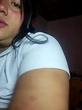 Snapshot of KATYGONZALEZ chatting on 06/10/26, 05:56 KATYGONZALEZ online show from 06/10/26, 05:56