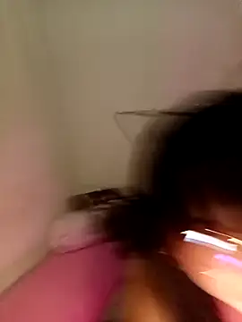 Snapshot of Chall_mee chatting on 03/25/26, 04:02 Chall mee online show from 03/25/26, 04:02