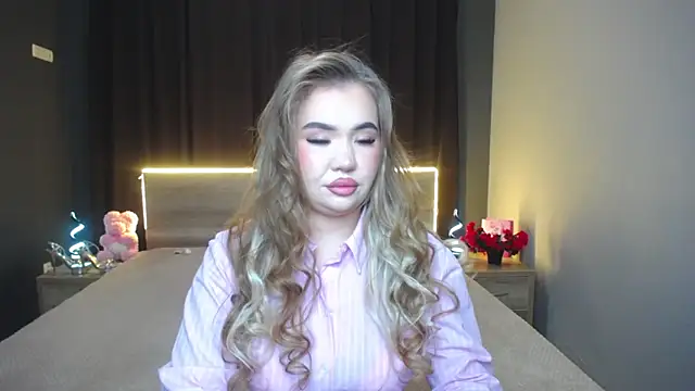 Snapshot of StacyYellig chatting on 02/12/26, 08:59 StacyYellig online show from 02/12/26, 08:59