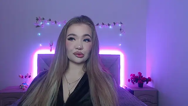 Snapshot of StacyYellig chatting on 04/13/26, 08:36 StacyYellig online show from 04/13/26, 08:36