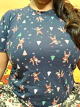 CUTE SOPHIA- online show from 11/20/25, 12:55