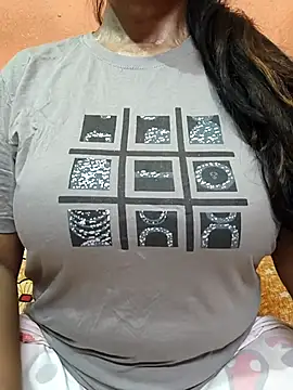 CUTE SOPHIA- online show from 04/26/26, 01:25