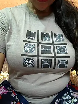 CUTE SOPHIA- online show from 05/13/26, 02:53