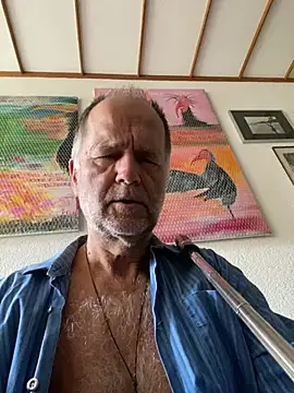 artXhibitor online show from 05/16/26, 06:32