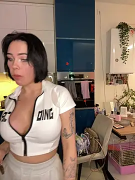 Snapshot of GroteskJane chatting on 03/30/26, 10:11 GroteskJane online show from 03/30/26, 10:11