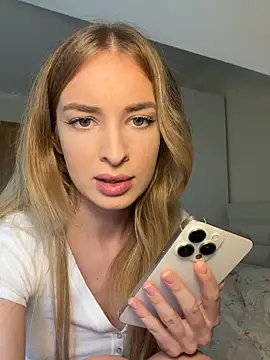 EvieEvans online show from 05/12/26, 02:58
