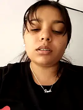 stefanie010 online show from 12/29/24, 03:46