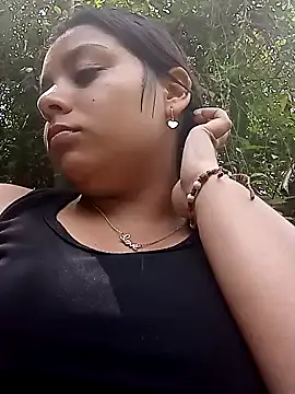 stefanie010 online show from 01/19/25, 06:21