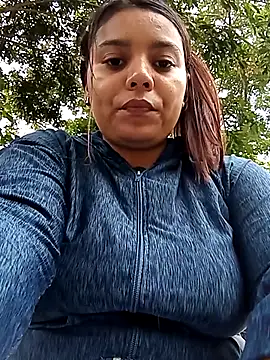 stefanie010 online show from 05/03/26, 02:23