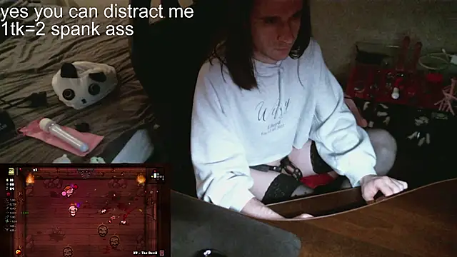 Snapshot of izilizi_23 chatting on 12/08/24, 07:00 izilizi 23 online show from 12/08/24, 07:00