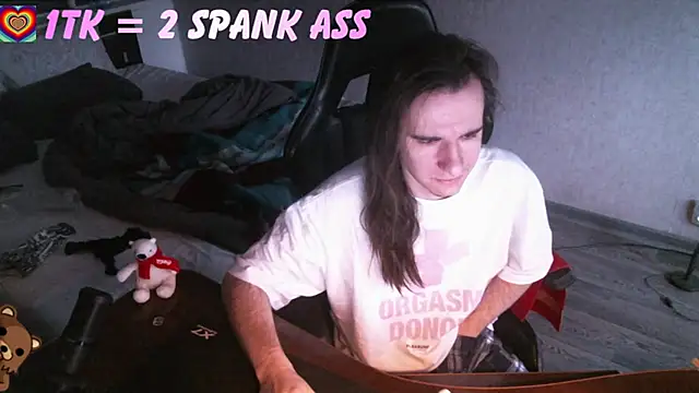 Snapshot of izilizi_23 chatting on 11/23/25, 08:14 izilizi 23 online show from 11/23/25, 08:14