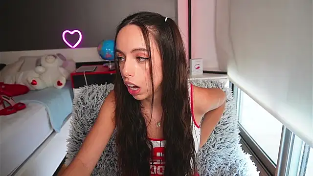 Snapshot of Dayna_Nebula chatting on 03/22/25, 03:09 Dayna Nebula online show from 03/22/25, 03:09