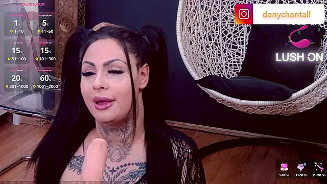 DeniSalome online show from 12/22/24, 01:44