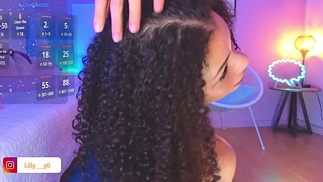 LillyDolls23 online show from 01/19/25, 06:00