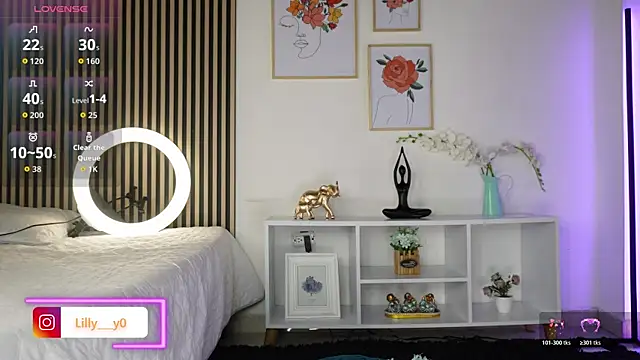 LillyDolls23 online show from 11/11/25, 12:27