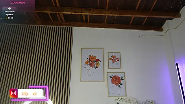 LillyDolls23 online show from 11/16/25, 12:44