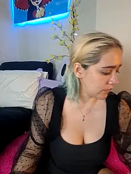 NaomiShimizu online show from 10/03/25, 09:12