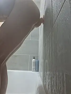 chillmfrs online show from 12/14/25, 08:09