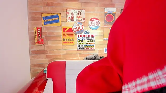 miss  pamela online show from 10/28/25, 11:03