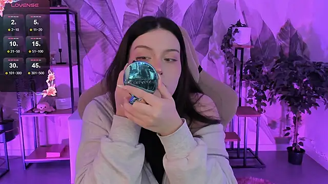 CoralineKeyns online show from 09/13/25, 05:18