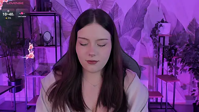 CoralineKeyns online show from 10/09/25, 05:38