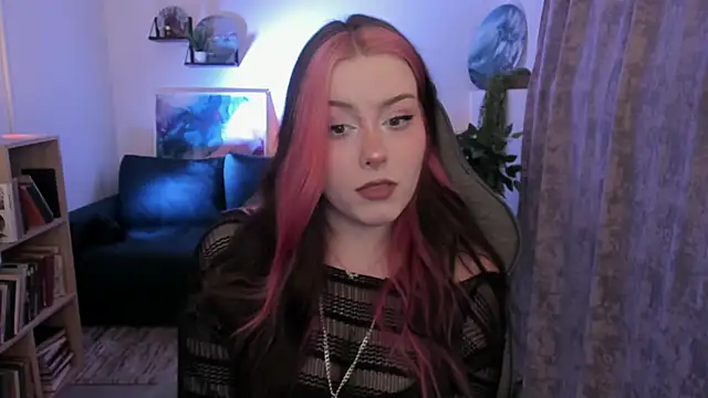 CoralineKeyns online show from 05/22/26, 05:25