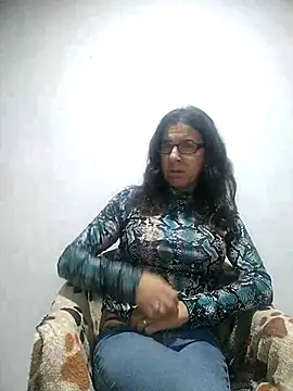 Snapshot of Cameron_puppy chatting on 01/11/26, 05:01 Cameron puppy online show from 01/11/26, 05:01