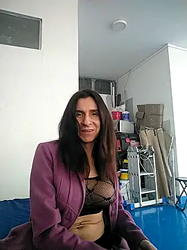 Snapshot of Cameron_puppy chatting on 03/17/26, 08:34 Cameron puppy online show from 03/17/26, 08:34