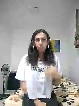 Cameron puppy online show from 05/30/26, 05:04