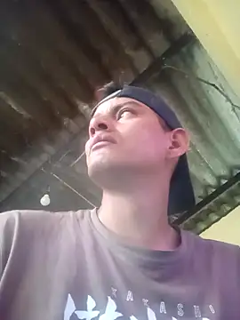 Snapshot of dantero chatting on 10/30/25, 01:56 dantero online show from 10/30/25, 01:56