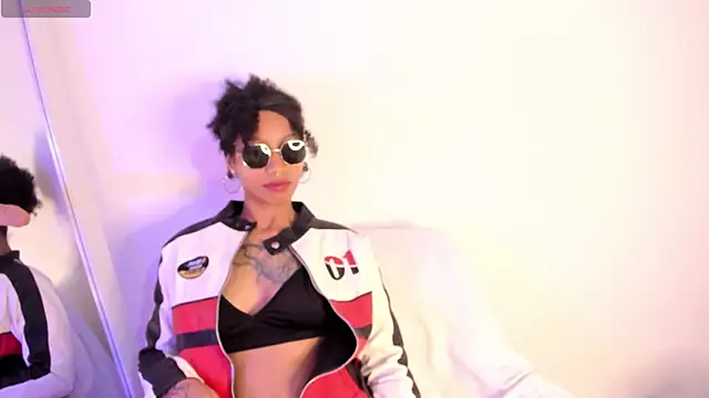 daiana curly online show from 01/29/25, 04:30