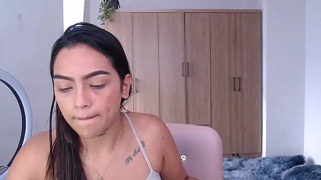 fairylatin222 online show from 02/13/25, 05:33