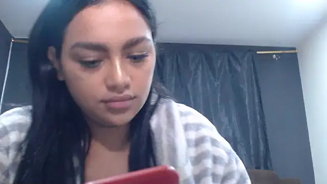 Snapshot of fairylatin222 chatting on 01/16/26, 11:14 fairylatin222 online show from 01/16/26, 11:14