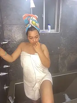 fairylatin222 online show from 04/04/26, 02:54